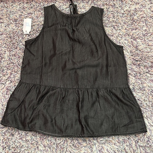 Time and Tru Women's Chambray Peplum Tank Top Size Small - Picture 7 of 7